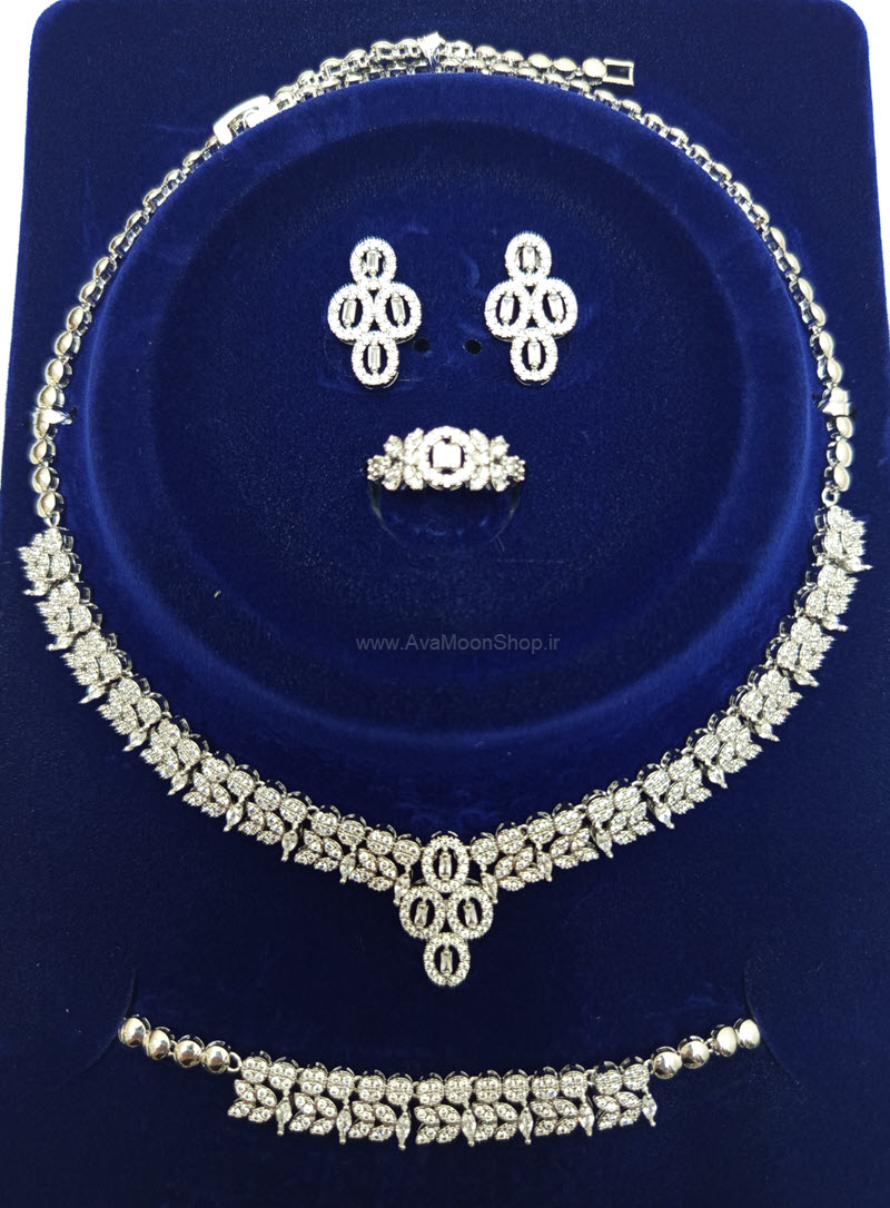 سرورس طرح جواهر برلیان - بدل رنگ ثابت با روکش طلا ضد حساسیت سرورس طرح جواهر برلیان - بدل رنگ ثابت با روکش طلا ضد حساسیت